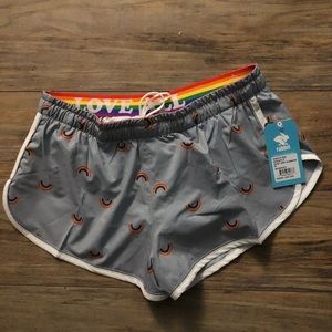 rabbit repeat 2” M shorts